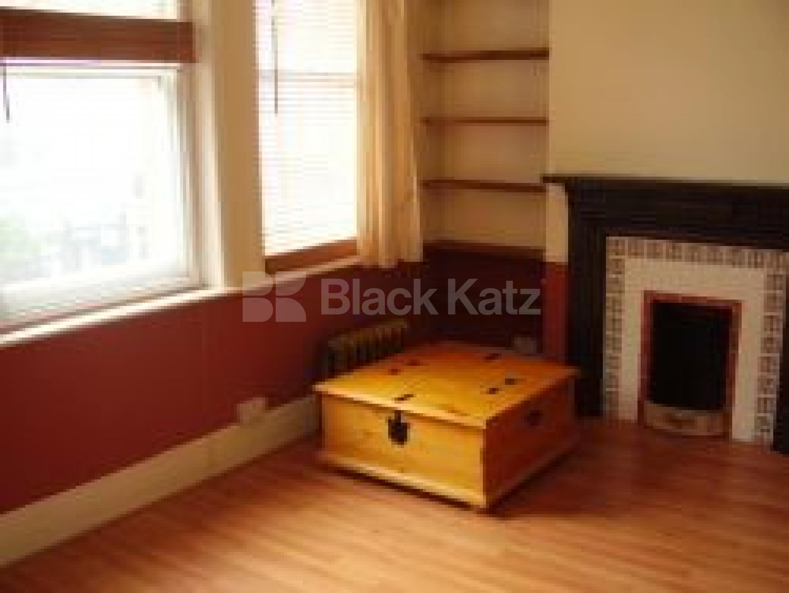 			3 Bedroom, 1 bath, 1 reception Flat			 Green Lanes, HARINGAY N4 N4